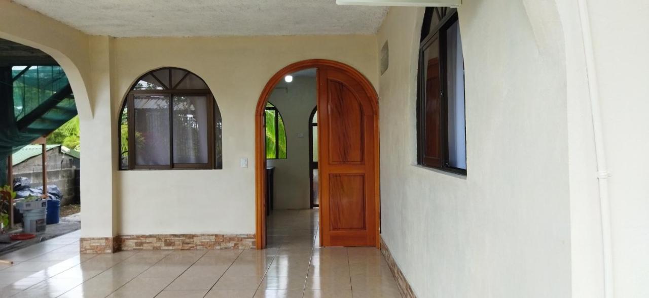 Alinas House Apartment La Fortuna Екстериор снимка